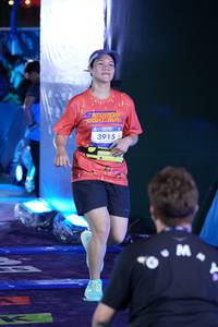 BIB: 3915
                            <button type="button" onclick="openModal(26225180)" class="btn btn-primary btn-sm float-right btn-popup" data-toggle="modal" data-target=".modal-high-quality">
                        <i class="fas fa-shopping-cart"></i> Add to Cart
                    </button>
                                            <button type="button" onclick="isThisMe(26225180, true)" class="btn btn-success btn-sm float-right btn-popup btn-isme hidden" data-toggle="tooltip" data-placement="bottom" title="นี่คือรูปของคุณใช่ไหม คลิกที่นี่เพื่อเอาเข้าอัลบั้ม">
                        <i class="fas fa-plus"></i> Add to album
                    </button>
                    <button type="button" onclick="isThisMe(26225180, false)" class="btn btn-warning btn-sm float-right btn-popup btn-isnotme hidden">
                        <i class="fas fa-ban"></i> Remove from album
                    </button>